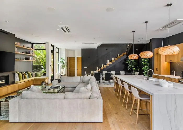 The Bella Villa Venice Beach - Luxury Interior Design - Spa And Terrace